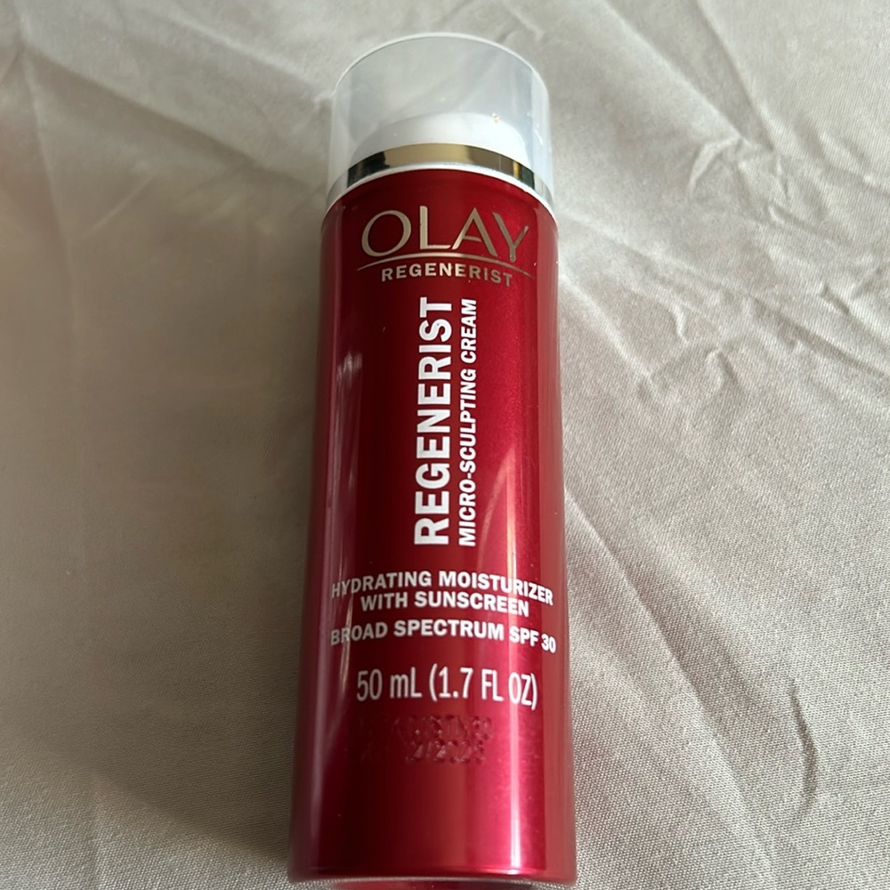 OLAY Regeneristist